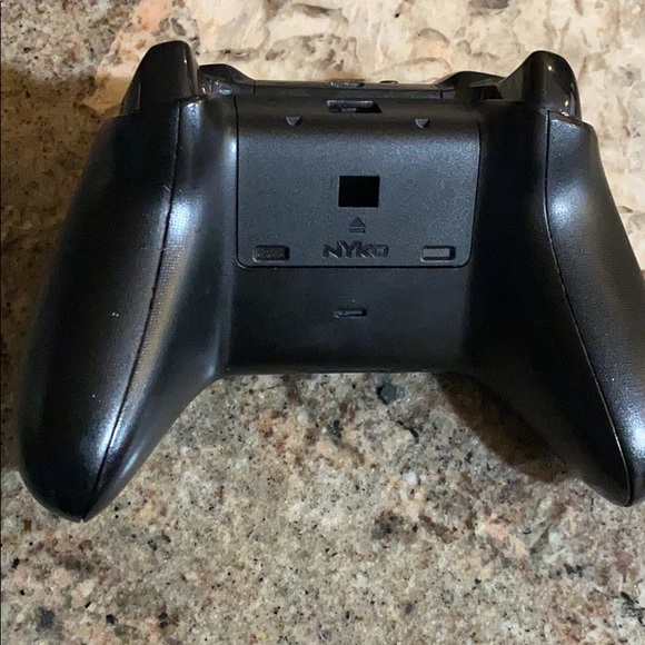 Xbox wireless controller - Picture 2 of 2